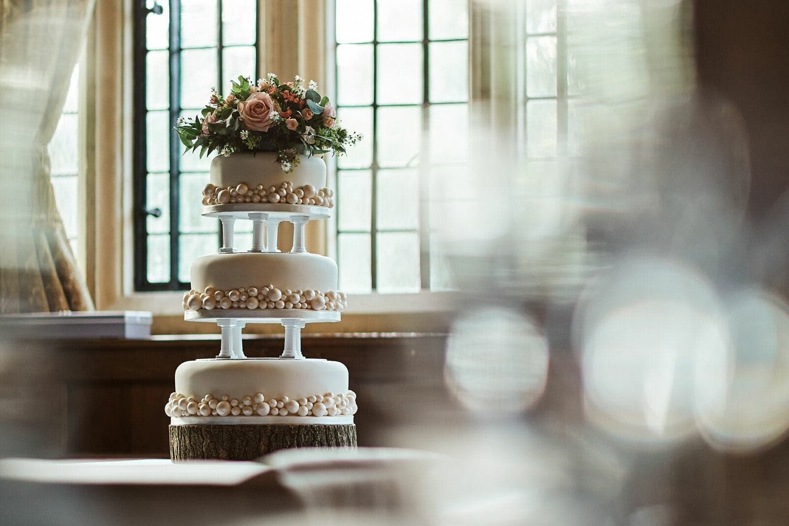North Cadbury Court wedding photographer 140 North Cadbury Court wedding cake