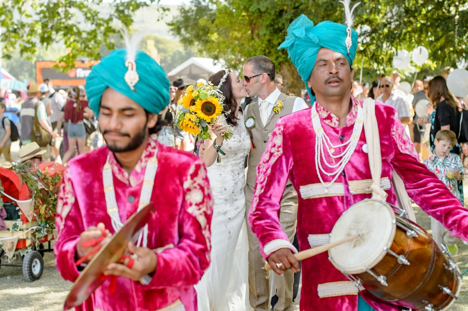 How to organise a festival wedding
